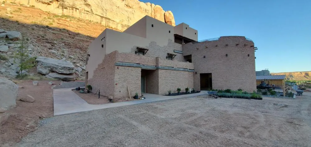 Bluff Dwellings Resort hotel hero