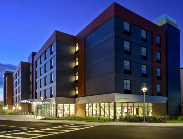 Home2 Suites by Hilton Boston South Bay hotel detail image 1