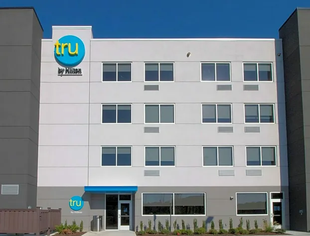Tru By Hilton Norfolk Airport hotel detail image 1