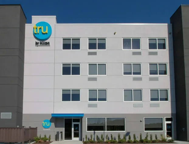 Tru By Hilton Norfolk Airport hotel detail image 1