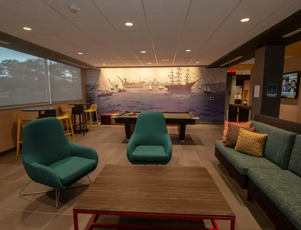 Tru By Hilton Norfolk Airport hotel detail image 2