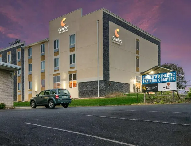 Comfort Inn & Suites Harrisburg - Hershey West hotel detail image 1