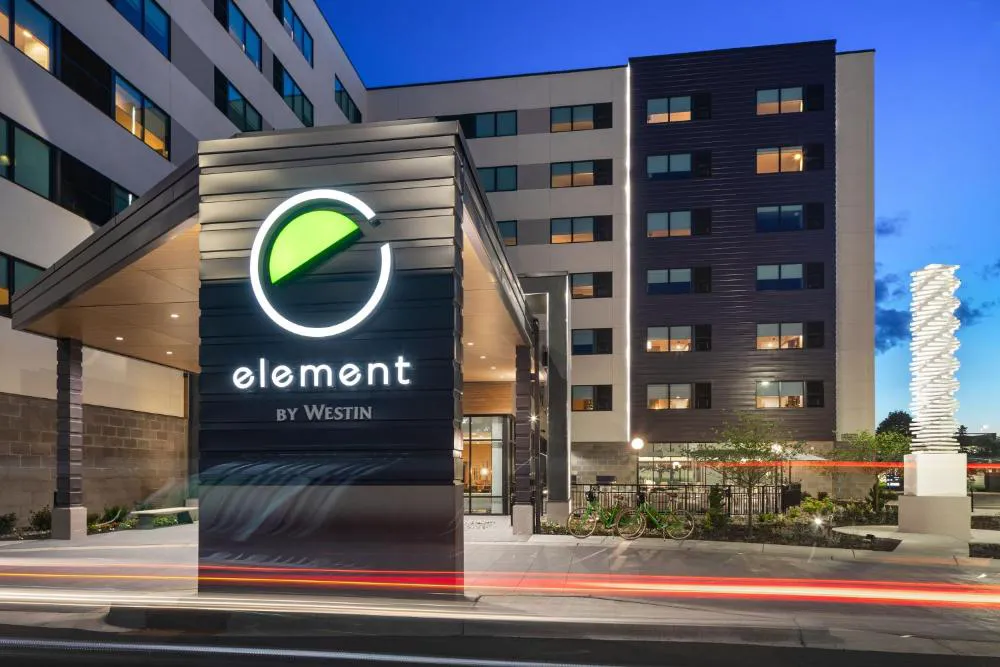 Element Bloomington Mall of America hotel hero