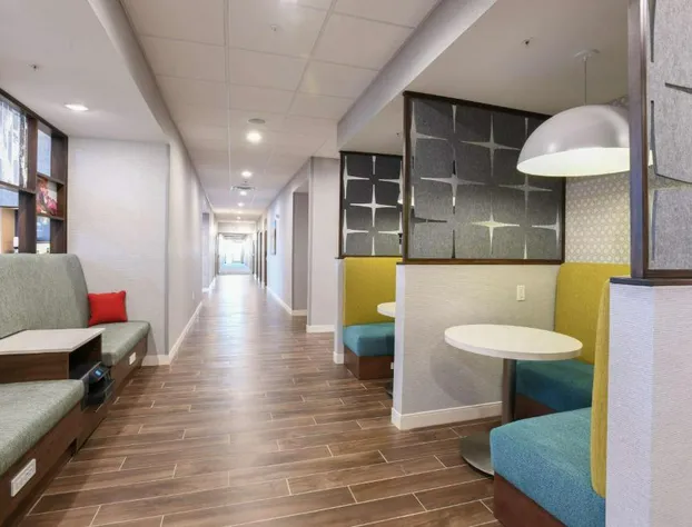 Hampton Inn & Suites Cincinnati Liberty Township hotel detail image 3