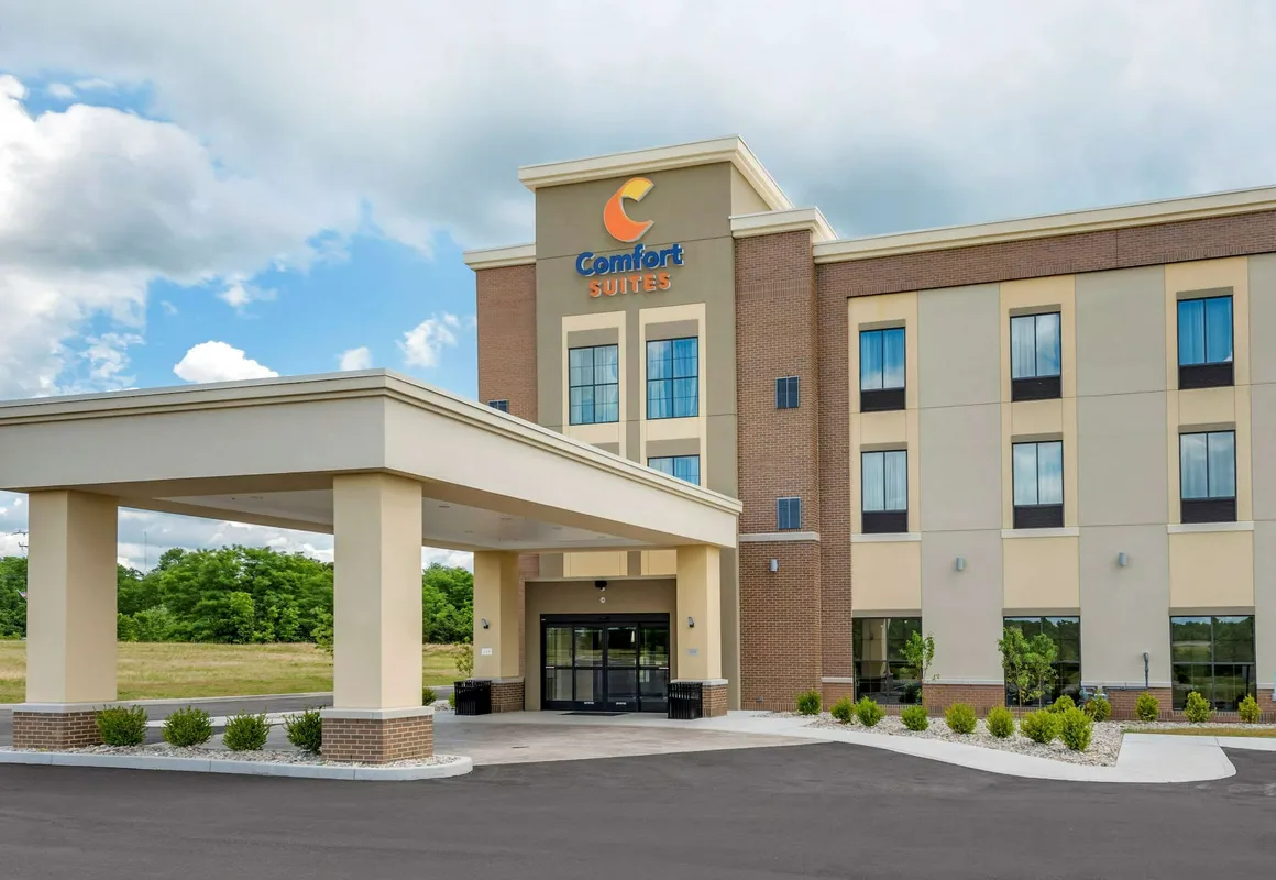Comfort Suites Dry Ridge hotel hero