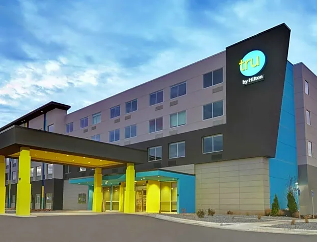 Tru by Hilton Springfield Downtown hotel detail image 1