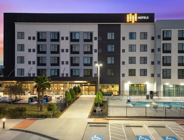 EVEN Hotel Shenandoah - The Woodlands by IHG hotel detail image 1