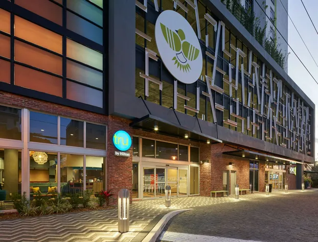 Tru by Hilton Fort Lauderdale Downtown hotel detail image 1