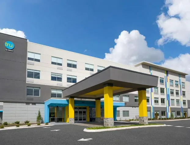 Tru by Hilton Knoxville North I75 hotel detail image 1