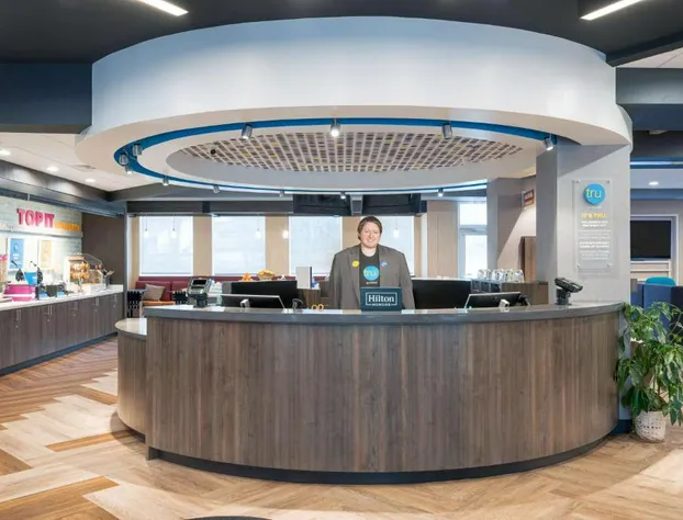 Tru by Hilton Knoxville North I75 hotel detail image 2