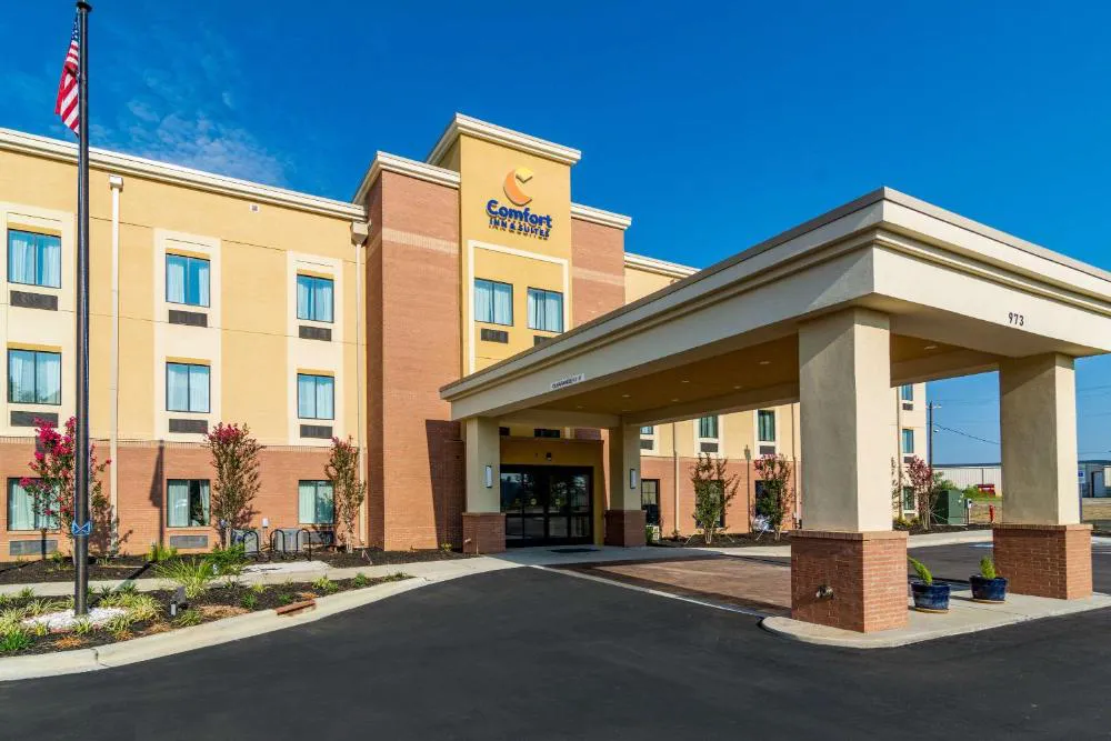 Comfort Inn & Suites Rock Hill Northeast hotel hero
