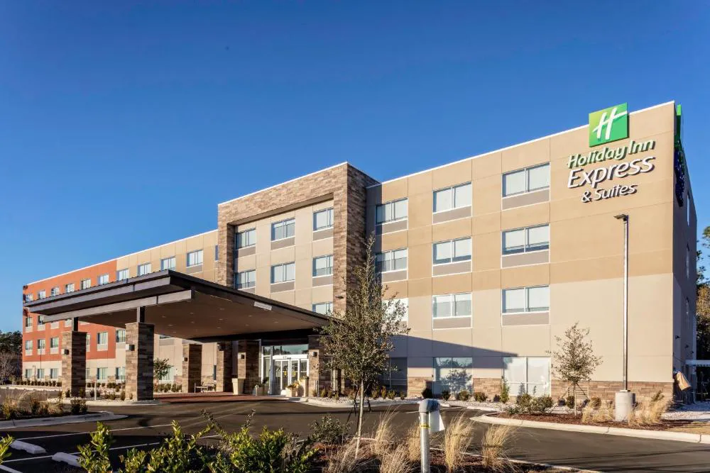 Holiday Inn Express & Suites Wilmington West - Medical Park by IHG hotel hero