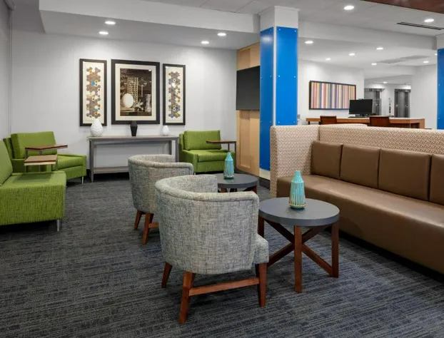 Holiday Inn Express & Suites Wilmington West - Medical Park by IHG hotel detail image 4