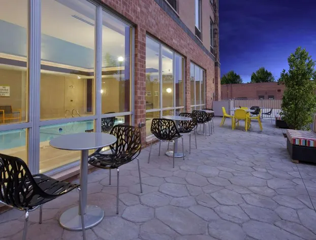 Home2 Suites By Hilton West Bloomfield Detroit hotel detail image 2