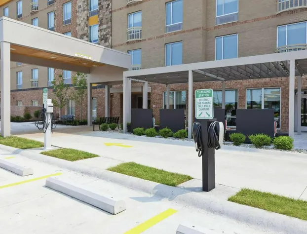 Home2 Suites By Hilton West Bloomfield Detroit hotel detail image 3