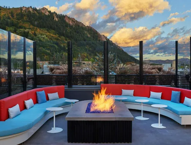 W Aspen hotel detail image 3