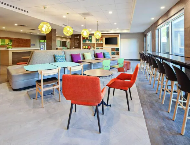 Home2 Suites by Hilton Alameda Oakland Airport hotel detail image 3