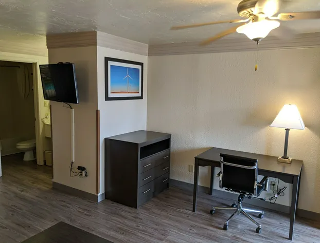 Atrium Inn hotel detail image 2