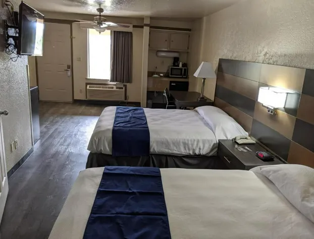 Atrium Inn hotel detail image 3