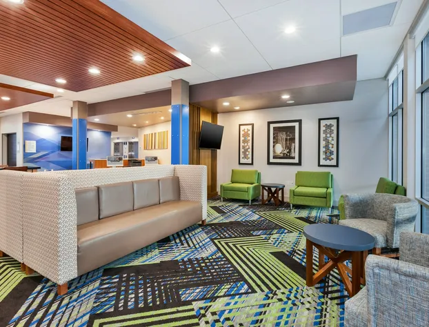 Holiday Inn Express & Suites Grand Rapids Airport - South by IHG hotel detail image 2