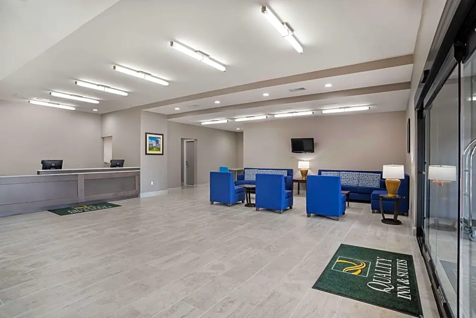 Quality Inn Baton Rouge East I-12 hotel hero