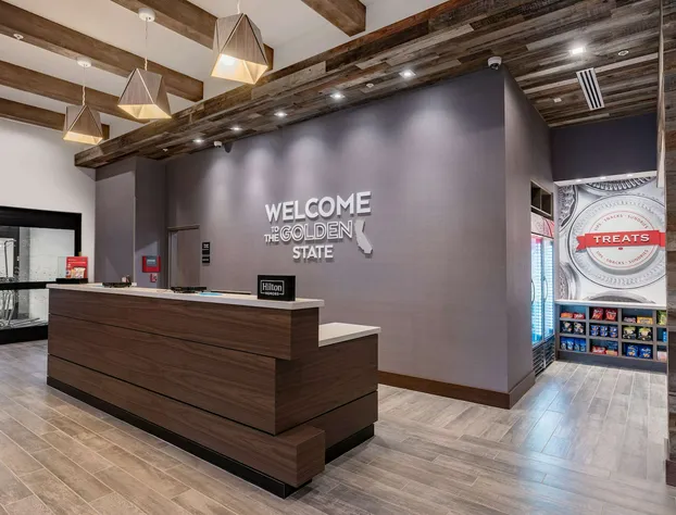 Hampton Inn Riverside Downtown hotel detail image 3