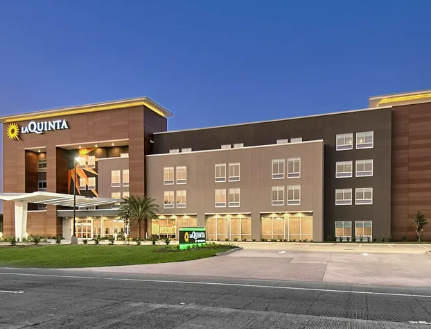La Quinta Inn & Suites by Wyndham Texas City I 45 hotel detail image 1