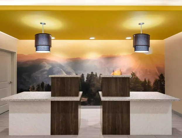 La Quinta Inn & Suites by Wyndham Clovis CA hotel detail image 4