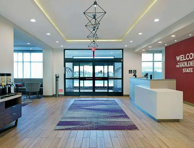 Hampton Inn Patterson hotel detail image 2