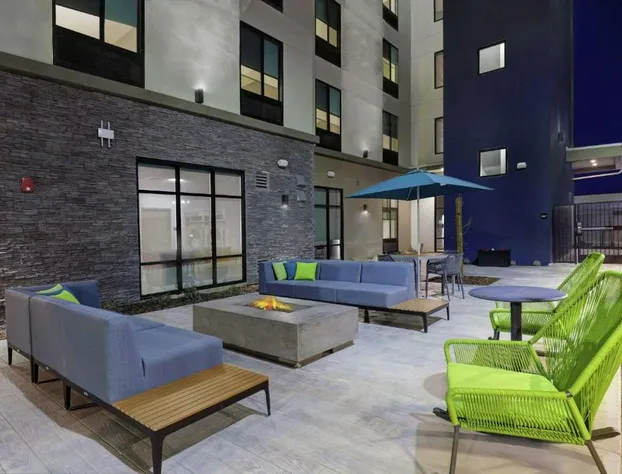 Hampton Inn Patterson hotel detail image 3