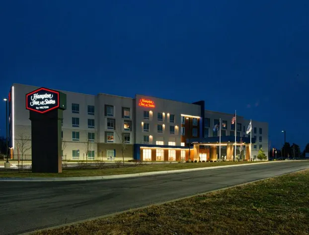 Hampton Inn & Suites Adrian hotel detail image 1