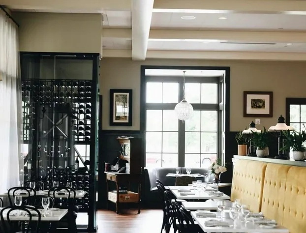 The Inn at Meadowbrook hotel detail image 4