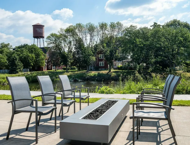 Fairfield Inn & Suites by Marriott Minneapolis North hotel detail image 2