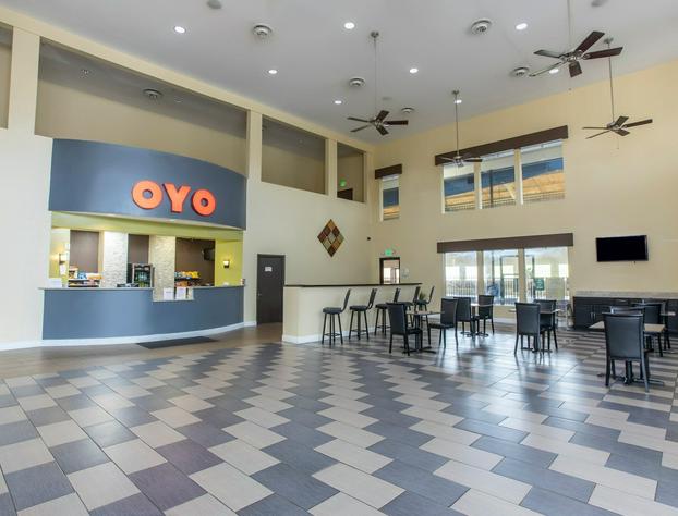 OYO Hotel Knoxville TN Cedar Bluff I-40 hotel detail image 2