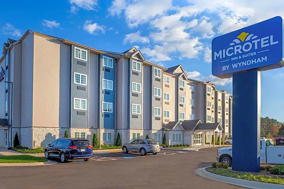 Microtel Inn & Suites by Wyndham South Hill hotel hero