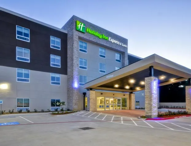 Holiday Inn Express & Suites Houston NASA - Boardwalk Area by IHG hotel detail image 1