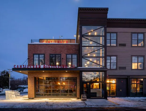 Cantilever Hotel, Trademark Collection by Wyndham hotel detail image 1