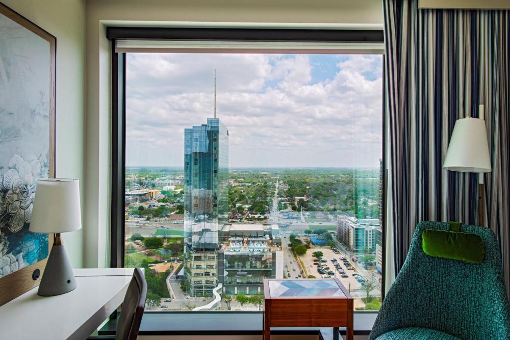 Austin Marriott Downtown hotel hero