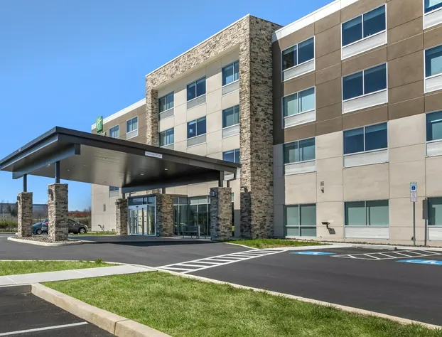 Holiday Inn Express & Suites Carlisle Southwest – I-81 by IHG hotel detail image 2