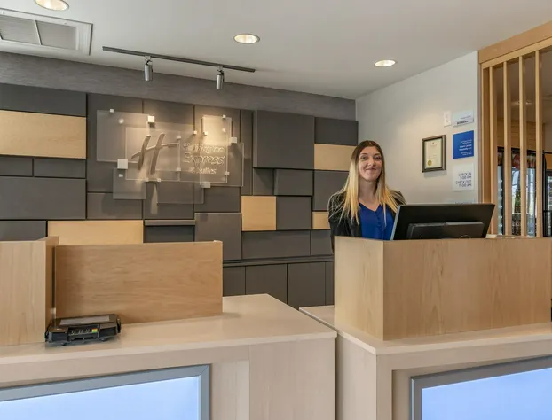 Holiday Inn Express & Suites Carlisle Southwest – I-81 by IHG hotel detail image 4