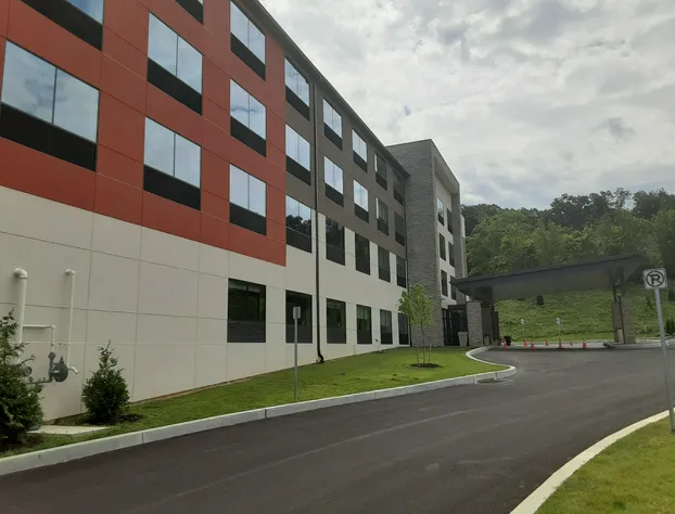 Holiday Inn Express & Suites Harrisburg S - Mechanicsburg by IHG hotel detail image 1