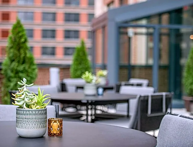 Canopy by Hilton Jersey City Arts District hotel detail image 4