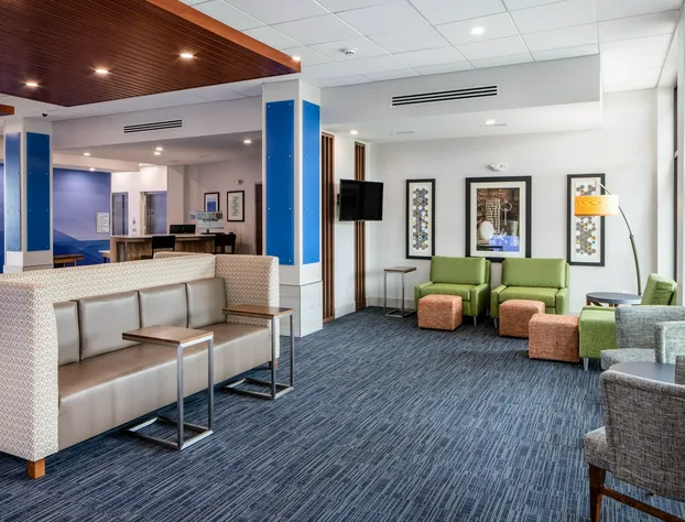 Holiday Inn Express & Suites Ft Myers Beach-Sanibel Gateway by IHG hotel detail image 4