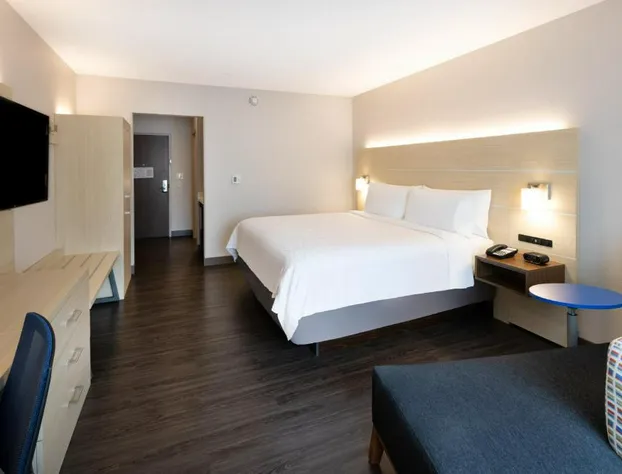 Holiday Inn Express & Suites Ft Myers Beach-Sanibel Gateway by IHG hotel detail image 2