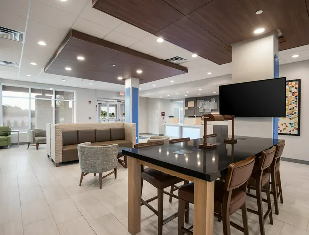 Holiday Inn Express & Suites Chicago - Hoffman Estates by IHG hotel detail image 4