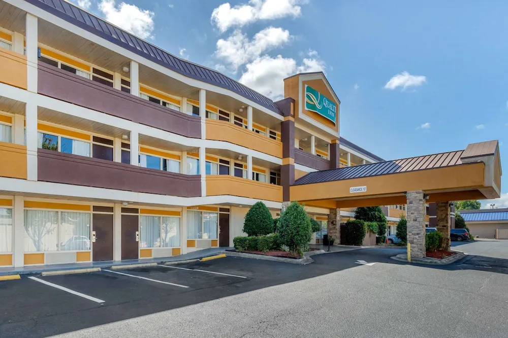 Motel 6 Charlotte, NC – Airport South hotel hero