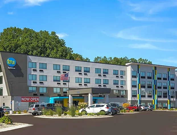 Tru by Hilton Saint Joseph hotel detail image 1