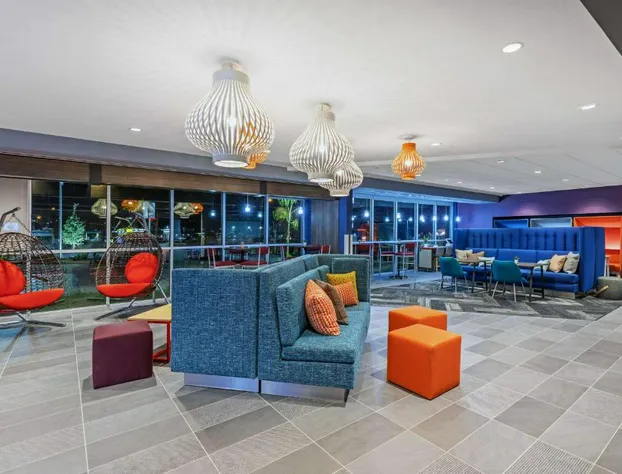 Tru by Hilton Laredo Airport hotel detail image 3