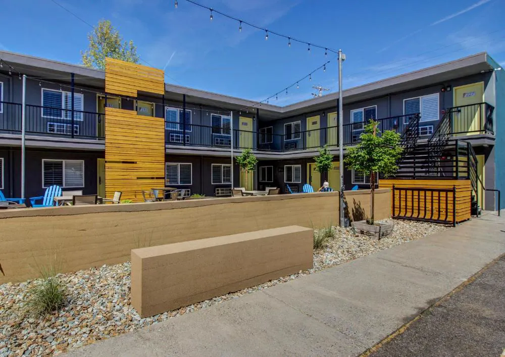 Americana Modern Hotel hotel hero