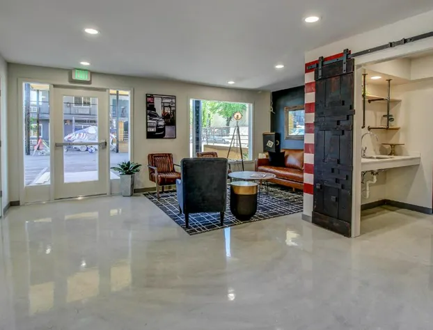 Americana Modern Hotel hotel detail image 3